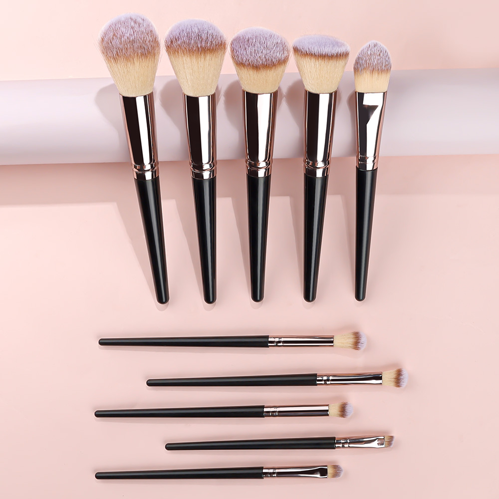 Set di pennelli per trucco pro - Huda Beauty Makeup Brush Set recensione e prezzo