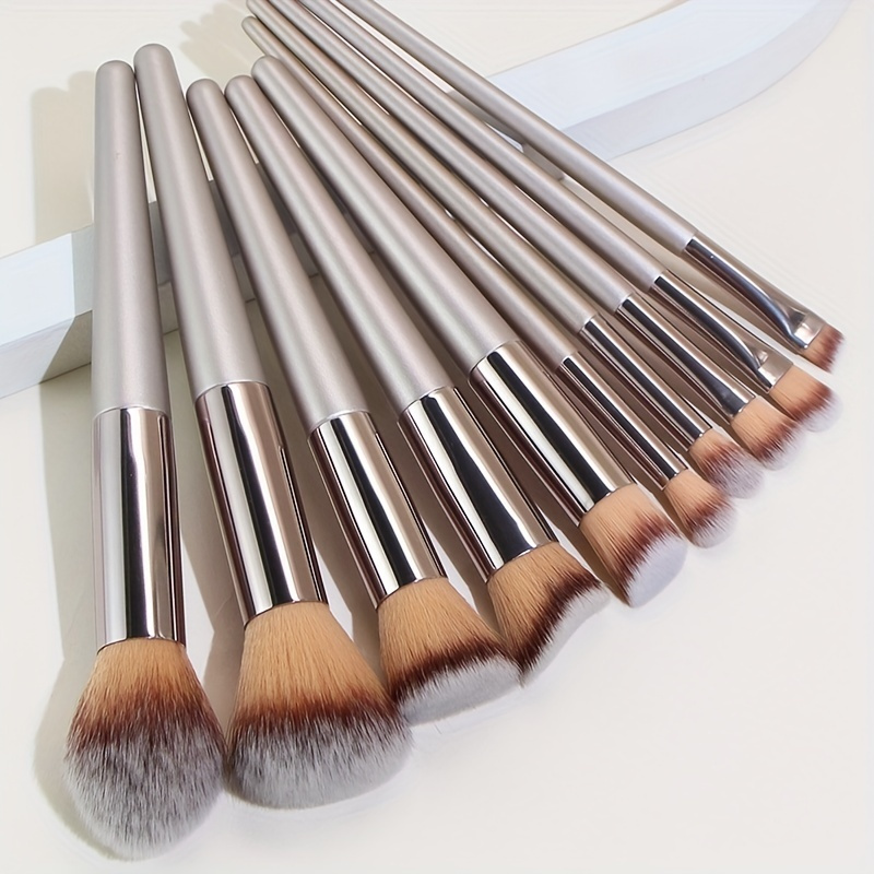 Set di 10 Pennelli da Trucco P - Beauty Makeup Eyeshadow recensione e prezzo