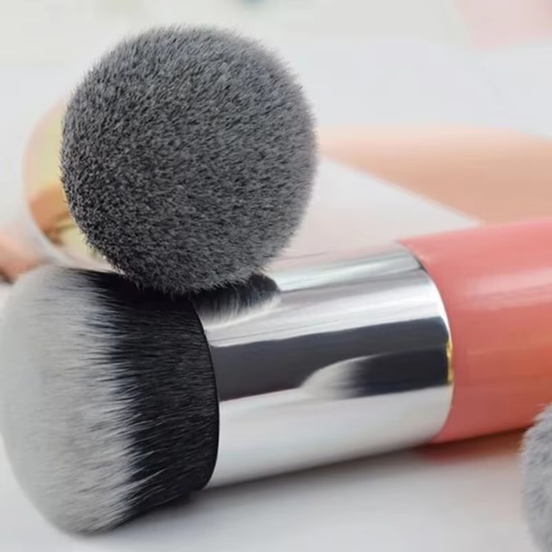 1 pz pennelli per trucco fondo - Huda Beauty Makeup Brush Set recensione e prezzo