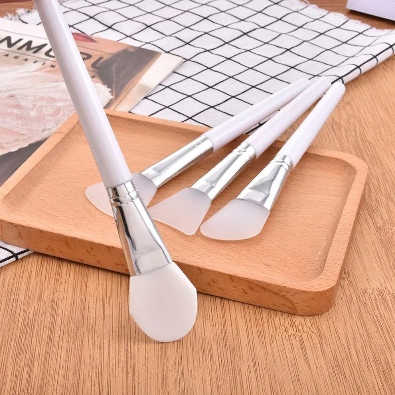 Set di 1/4 Pennelli in Silicon - Huda Beauty Makeup Brush Set recensione e prezzo